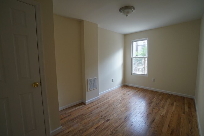 Building Photo - 808 Freeman St