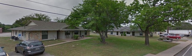 Foto del edificio - 1507 Cedar Park Dr