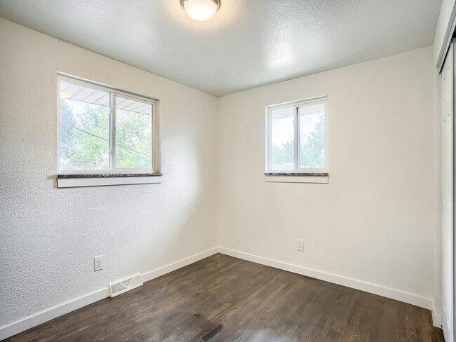 Foto del edificio - 6446 Ammons St