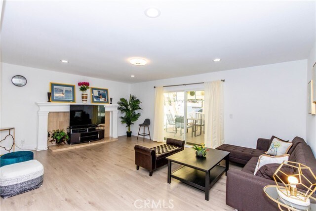 Foto del edificio - 16357 San Jacinto St