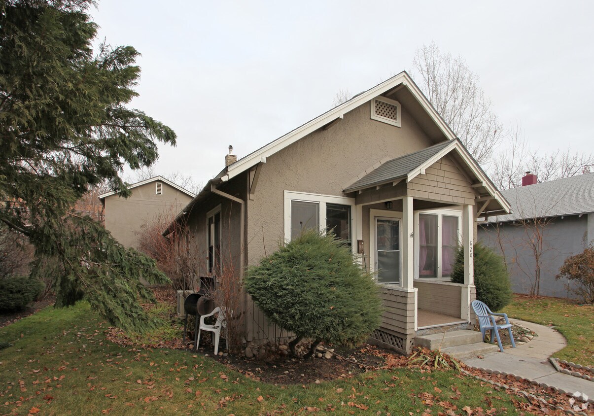 Foto principal - 820 W Franklin St