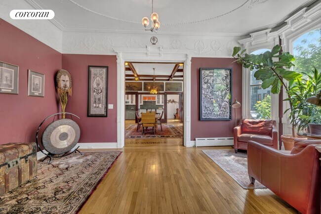 Foto del edificio - 1090 Greene Ave