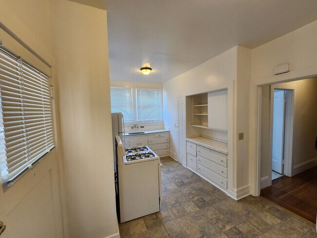 Foto del edificio - 436 E 15th St