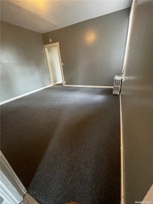 Foto del edificio - 91-17 172nd St