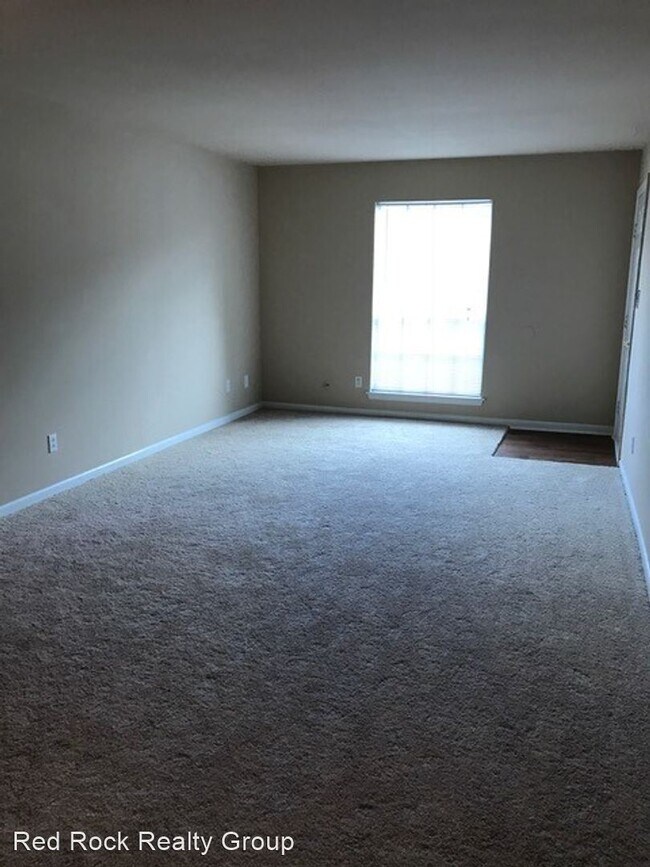 Foto del edificio - 3235-3299 Warringwood Dr