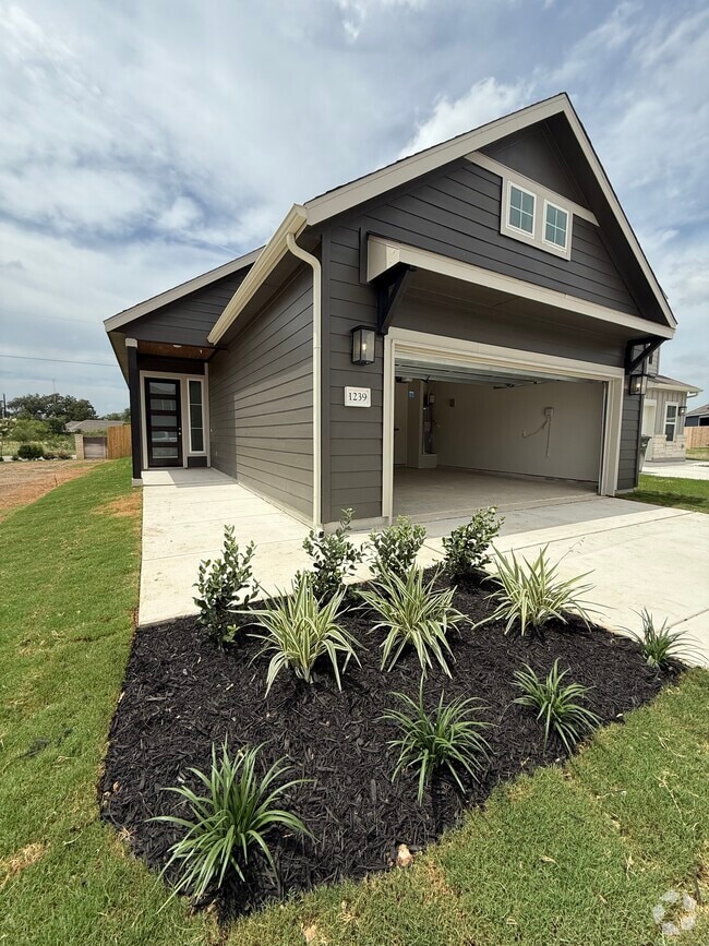 Building Photo - 1239 Casetta Run