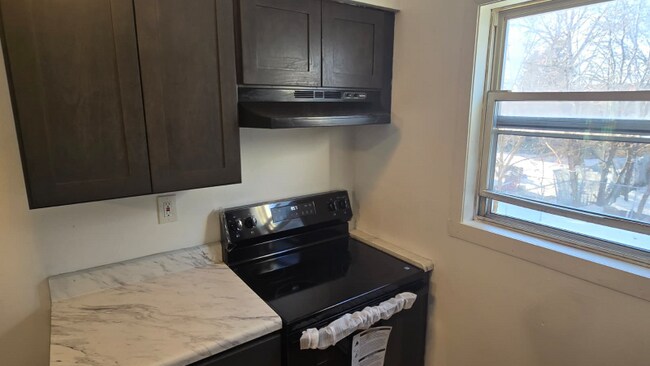 Foto del edificio - 384 S 6th St