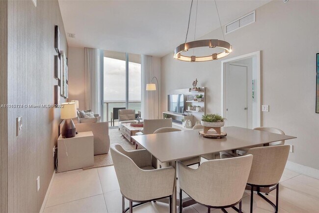Building Photo - 4111 S Ocean Dr