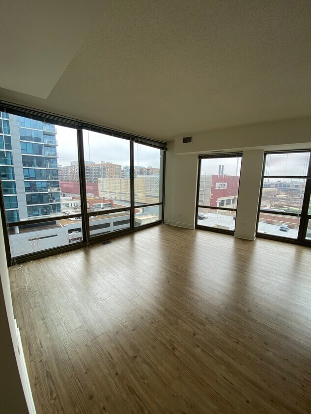 Foto principal - 611 S Wells St