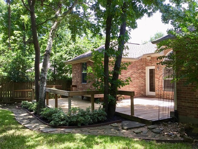 Foto del edificio - 14 Heron Hollow Ct