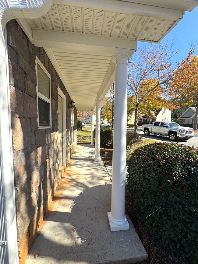 Building Photo - 261 Katydid Dr