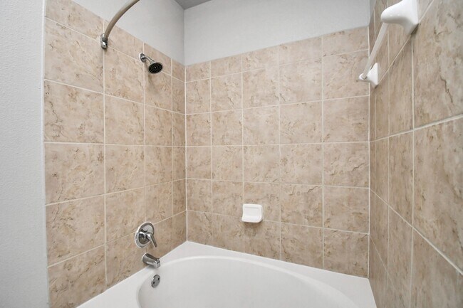 Foto del edificio - 6777 Sommerall Dr