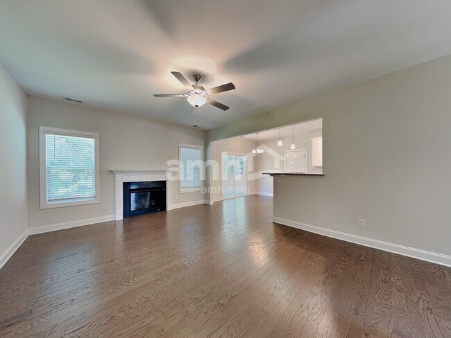 Building Photo - 409 Forest Glen Dr