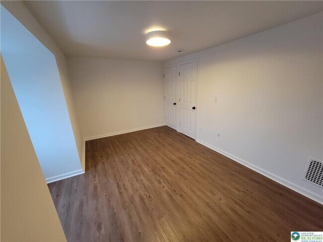 Foto del edificio - 746 Linden St