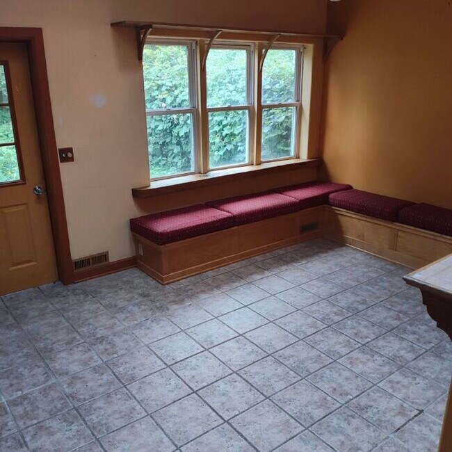 Dining/Sitting/Reading/Bonus Room - 116 S Main St