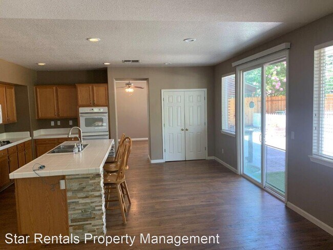 Building Photo - 4 br, 3 bath House - 713 RUBY