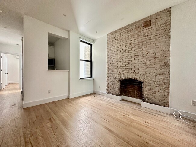 Foto del edificio - 29 W 12th St