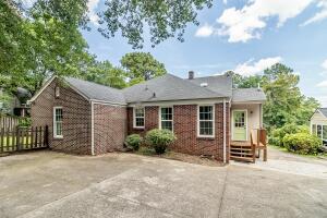 Building Photo - 703 Hickman Rd