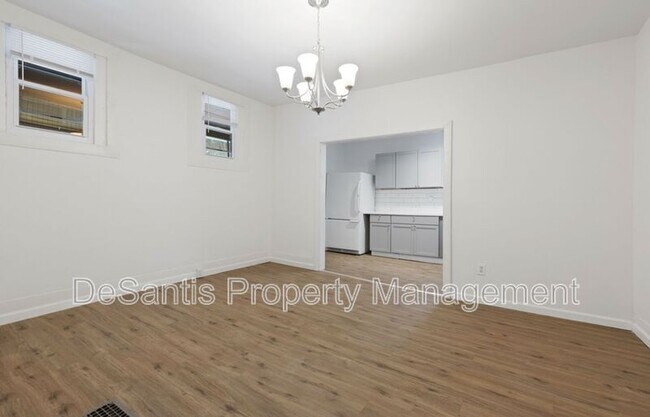 Foto del edificio - 1112 Hope Hollow Rd