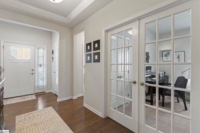 Building Photo - 526 Bucklebury Rd
