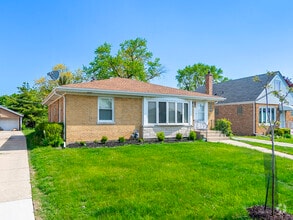 Building Photo - 6936 W Keeney St