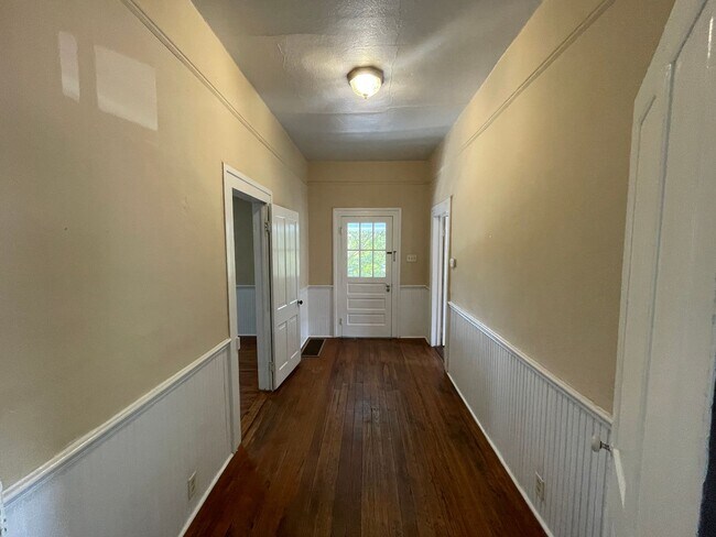 Building Photo - Charming Boulevard House with Fresh Updates