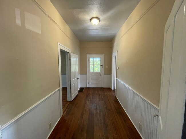 Photo - ** FALL PRELEASING*** | Charming Boulevard House with Fresh Updates