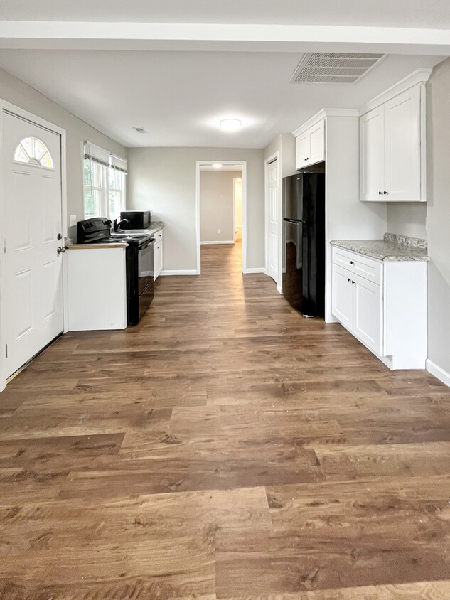 Foto del edificio - 415 Highlawn Ave