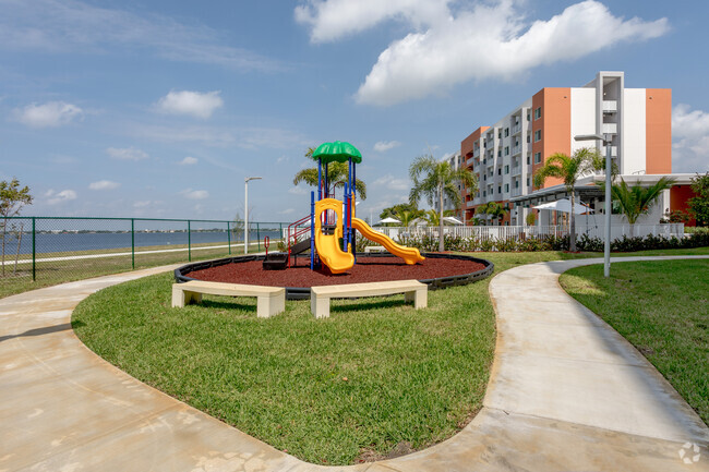 Walking Trails & Playground - Resia Mangonia Lake