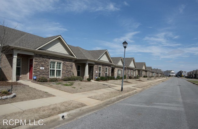 Foto del edificio - 18 Atherton Cir SW