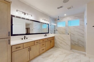 Building Photo - 3113 Somerset Levens Ln