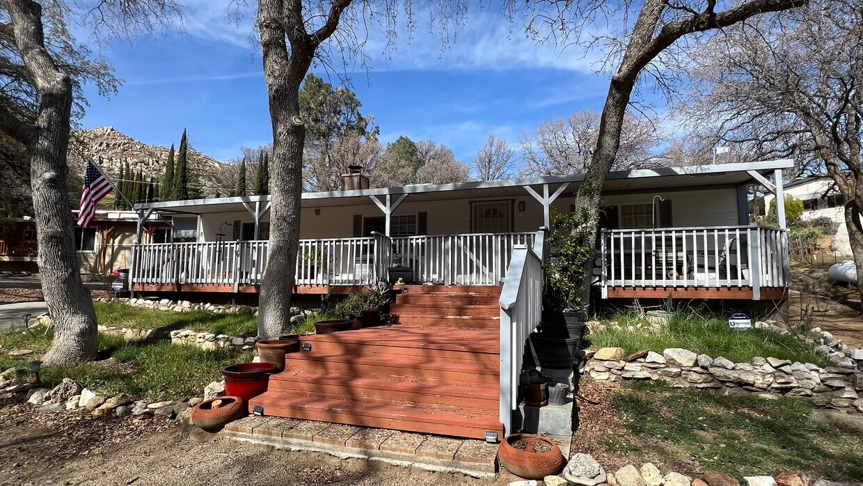 Primary Photo - 110 Arnold Springs Dr