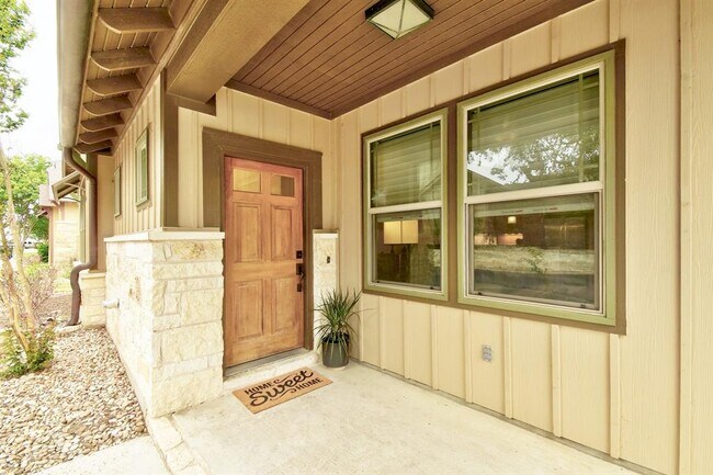 Building Photo - 14501 Falcon Head Blvd