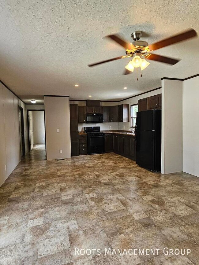 Building Photo - Home Available to Lease - Apply Today!