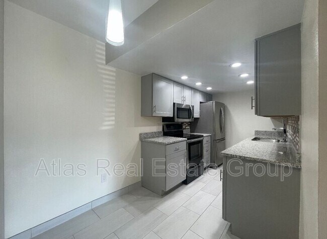 Building Photo - 8330 Zuni St
