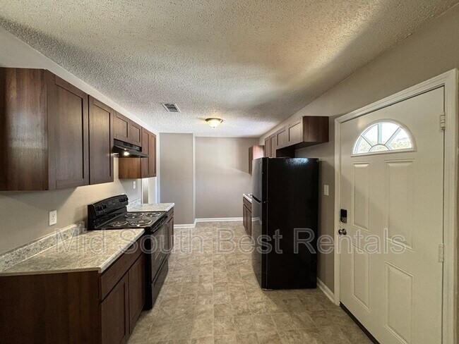 Foto del edificio - 5515 Devonshire Ct