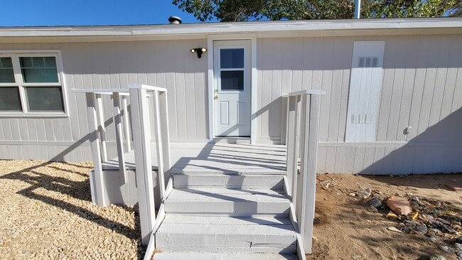 Foto del edificio - 43371 Cottonwood Rd