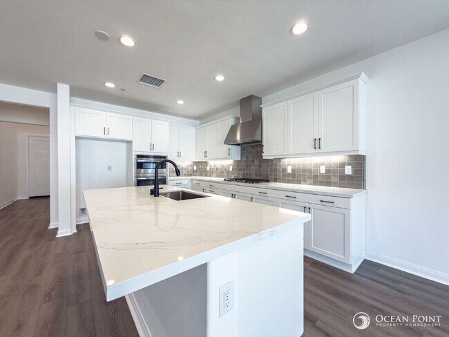 Foto del edificio - Newly Built 5 Bedroom Home for Rent in Fillmore!