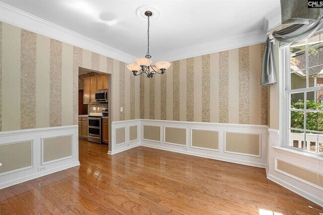 Foto del edificio - Spacious home located in the beautiful and well-established community of Magnolia Bluff in Lake C...
