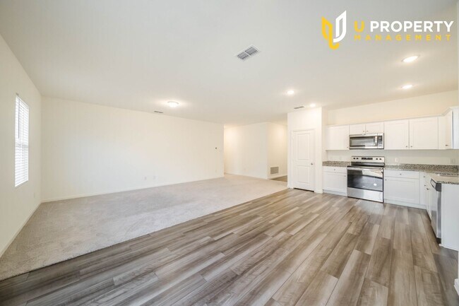 Foto del edificio - 808 Juniper St