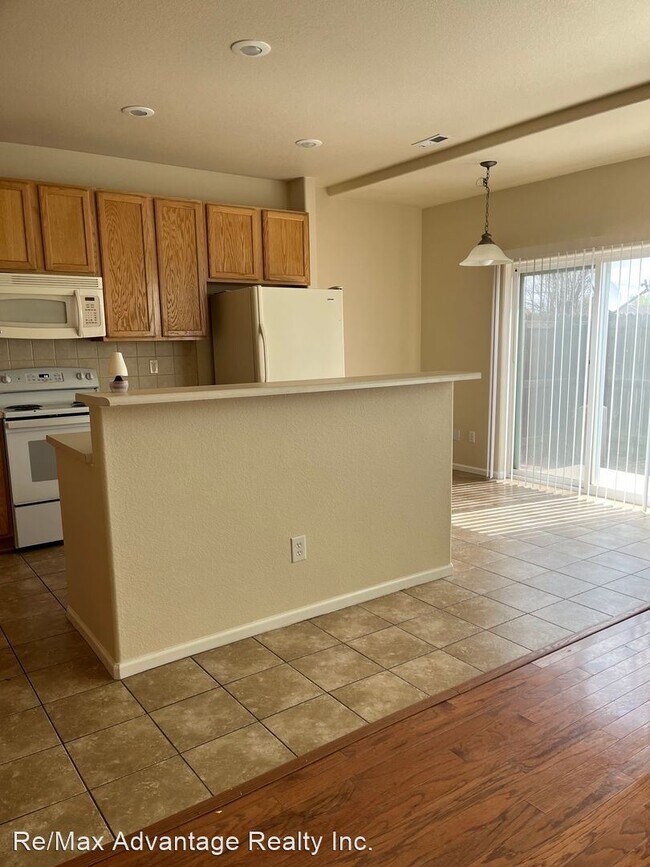 Building Photo - 3 br, 2.5 bath House - 2429 Obsidian Fores...