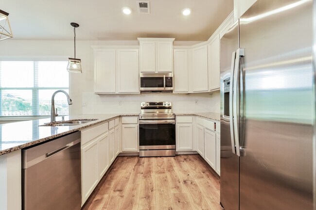 Building Photo - 139 Luxborough Ct