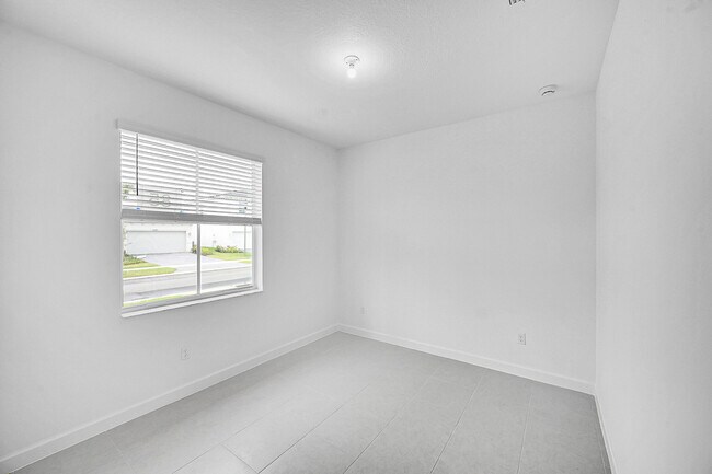 Building Photo - 3532 Angler Dr