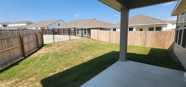 Building Photo - 2120 Delano Dr