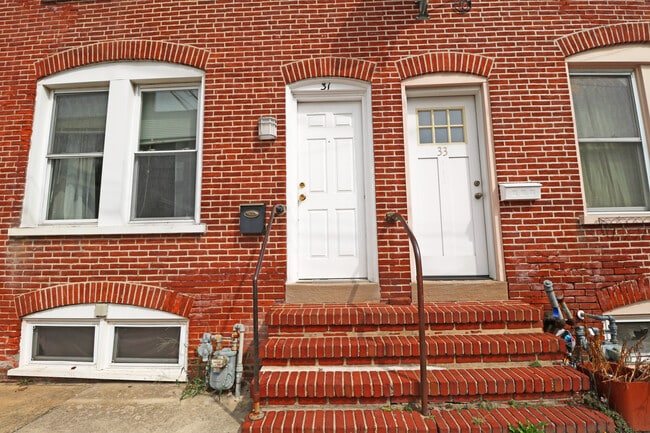 Building Photo - 31 S Darlington St
