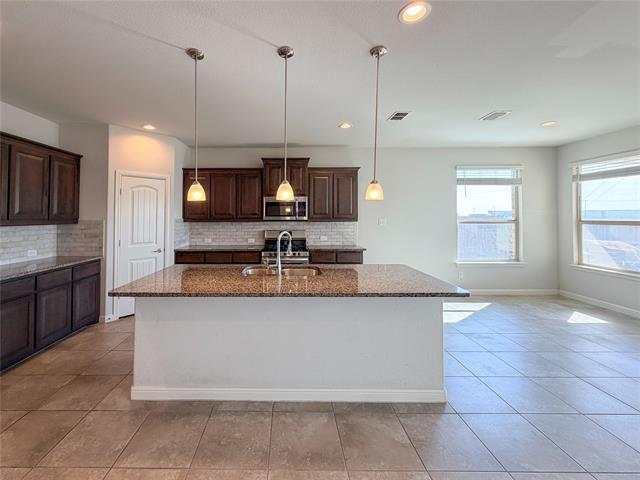 Foto del edificio - 9333 Belle River Trl