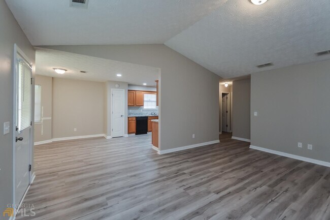 Building Photo - 80 Pheasant Dr