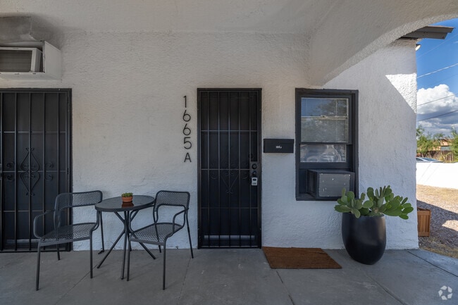 Foto del edificio - River Loft Bungalows on Warren+9th