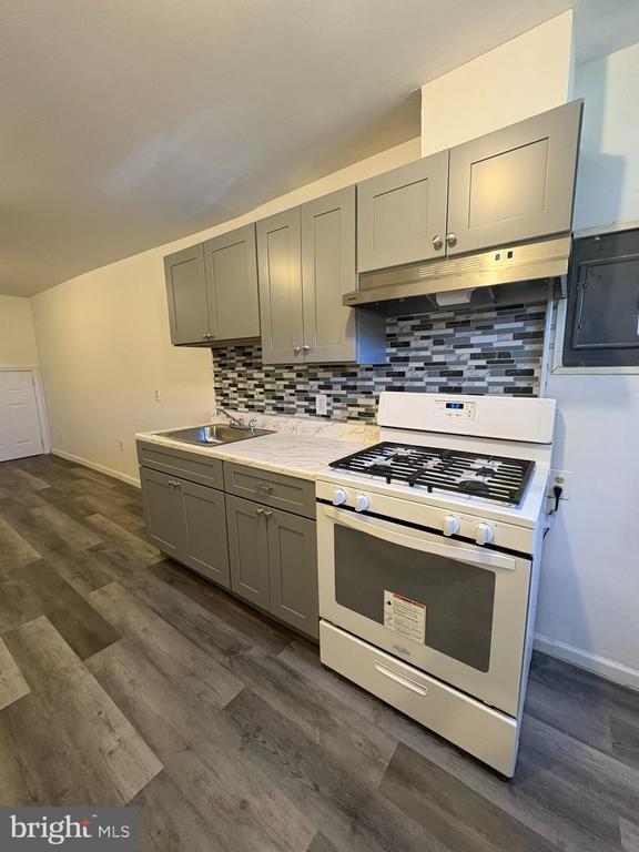 Building Photo - 38 Broadway