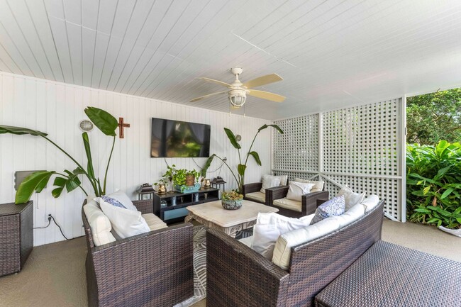 Building Photo - Luxury home for rent in sought-after Deerw...